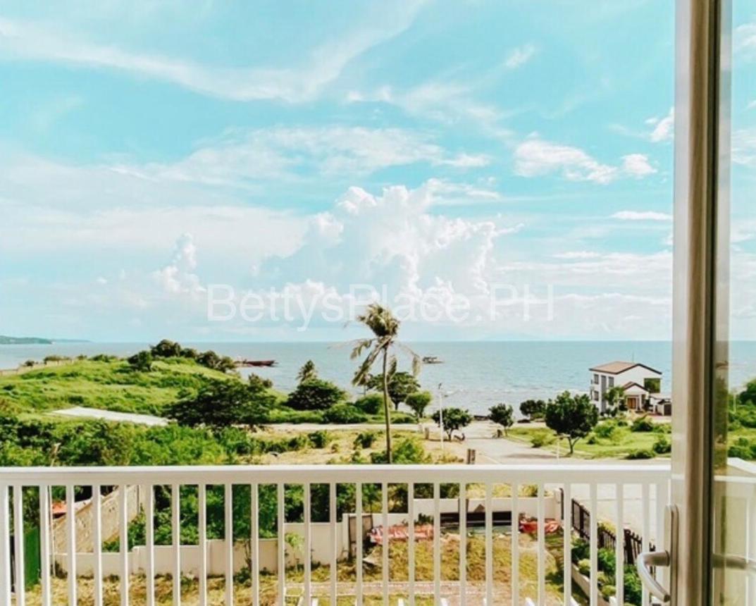 4 Bedroom Beachfront House With Private Pool In Batangas Nasugbu Exterior photo